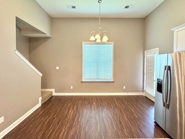 Foto del edificio - Move In Special! Now Leasing A 4 Bedroom 3...