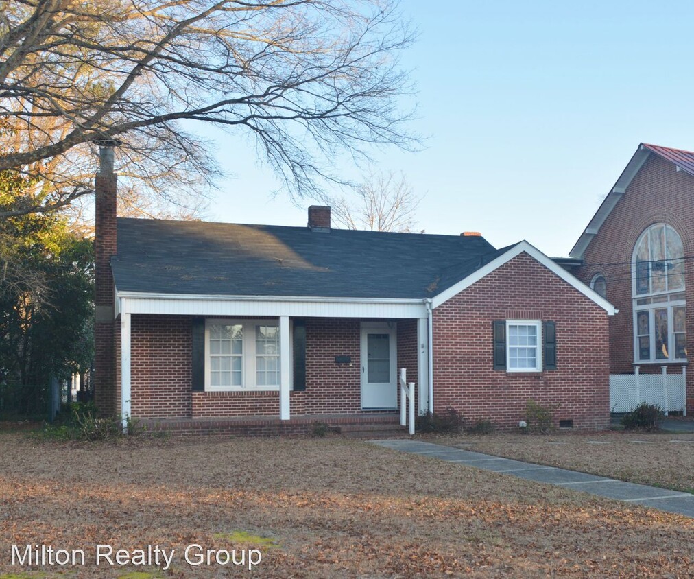 Primary Photo - 3 br, 1.5 bath House - 527 S 3rd Street