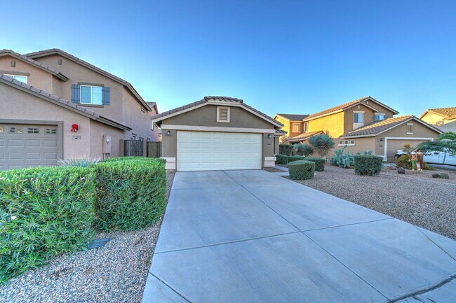 Building Photo - 41375 W Cahill Dr