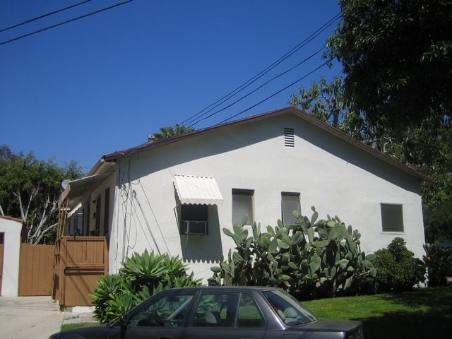 Primary Photo - 2151 Ivar Ave