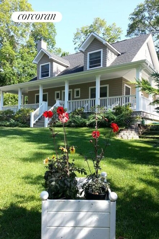 Foto del edificio - 60 Long Springs Rd