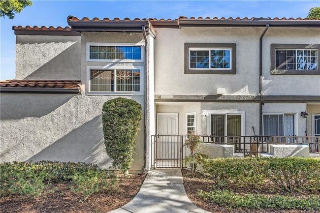 Building Photo - 24481 Mozer Dr