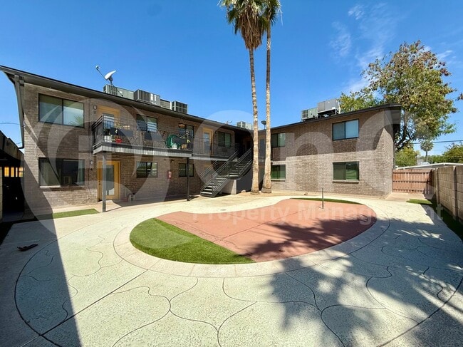 Building Photo - 4119 N 11th Ave