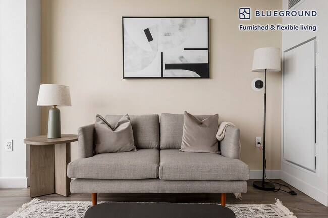 Foto del edificio - 1210 S Indiana Ave