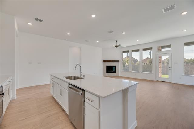 Foto del edificio - 1604 Adams Dr