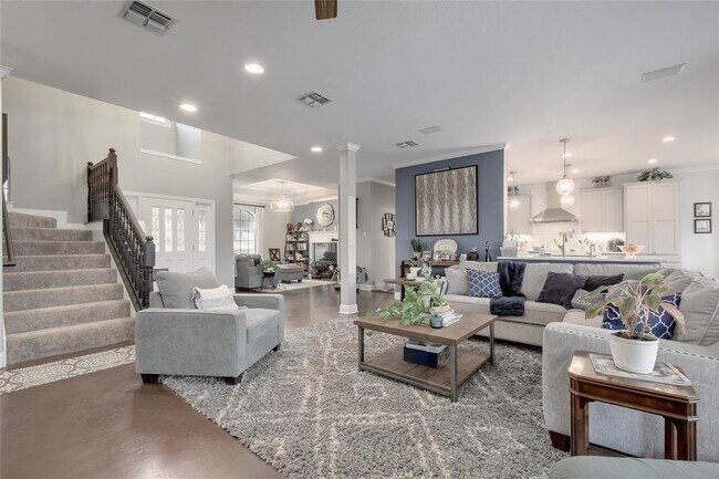 Foto del edificio - 350 Woodland Dr