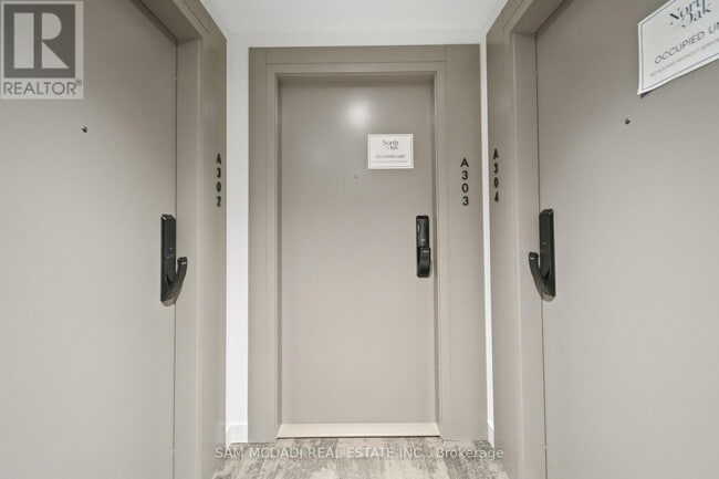 Photo du bâtiment - 3079 Trafalgar Rd