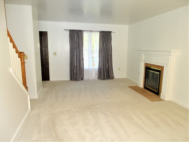 Foto del edificio - 1005 Ayres Ct