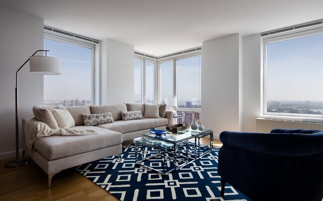Foto del edificio - 1214 Fifth Avenue
