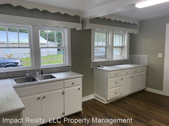 Foto del edificio - 3 br, 1 bath House - 908 Paden Rd