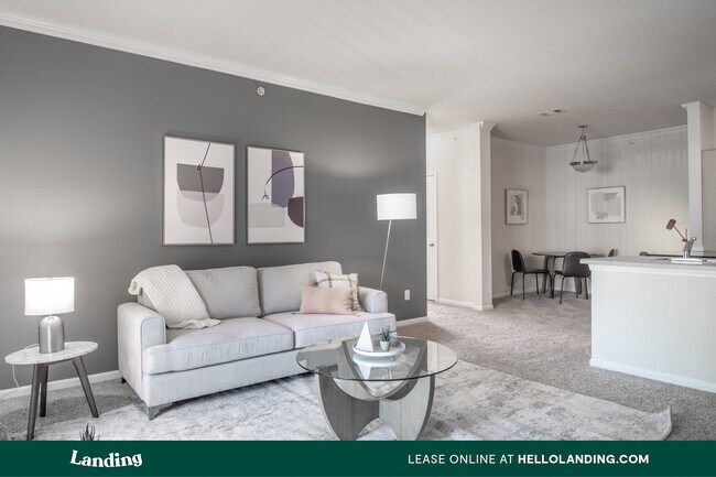 Building Photo - 2500 Aventura Dr