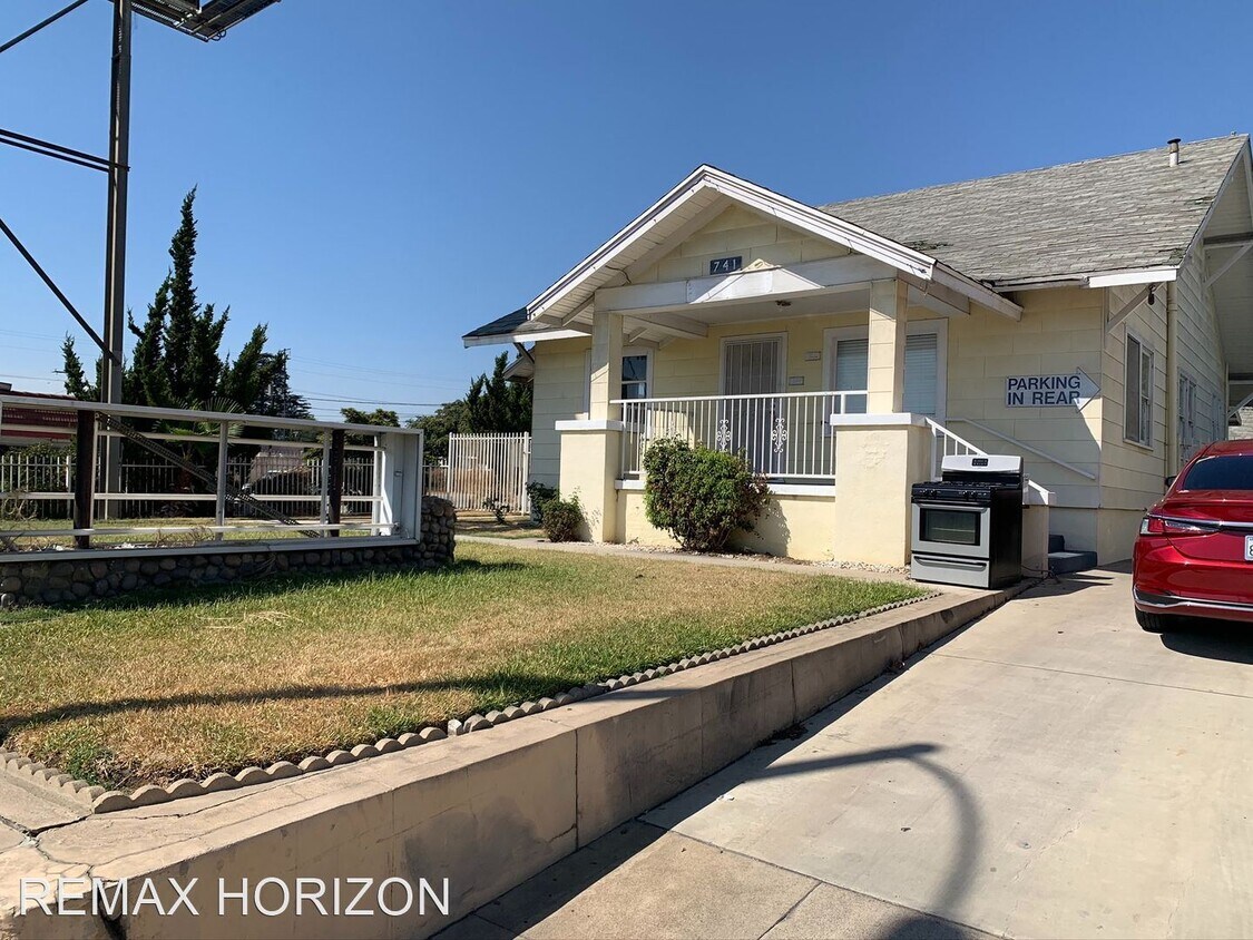 Primary Photo - 3 br, 1 bath House - 741 E. Holt Blvd