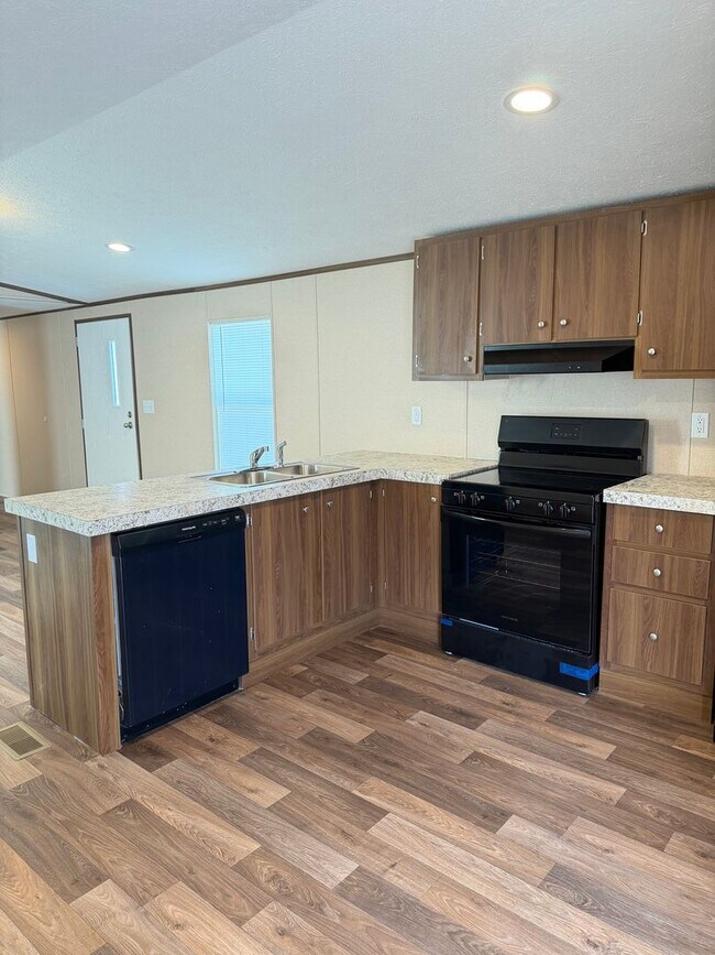 Foto del edificio - 3 Bed / 2 Bath Rental Available – Loris Area