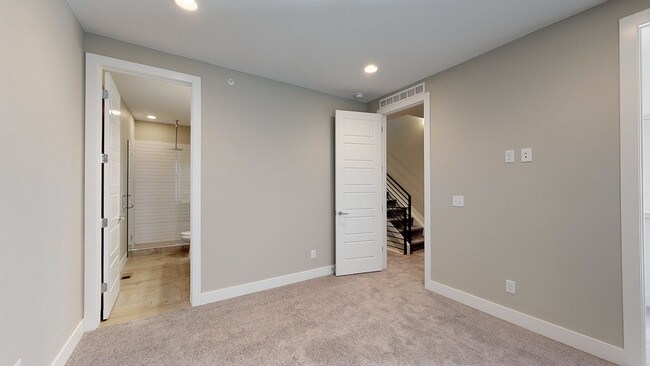 Building Photo - Boutique Apartments