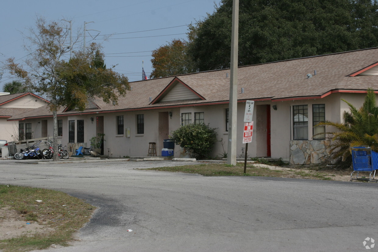 Primary Photo - St Michaels Apts