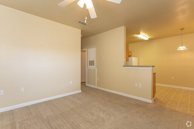 1BR, 1BA - 760 SF - Maple Village Apartments