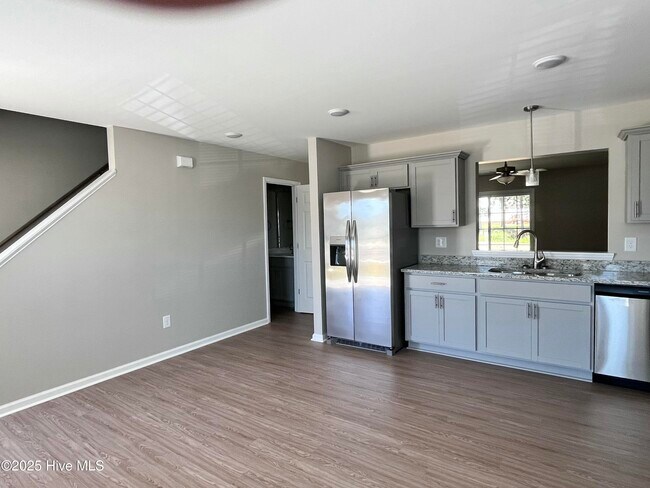Building Photo - 1230 Masters Ln