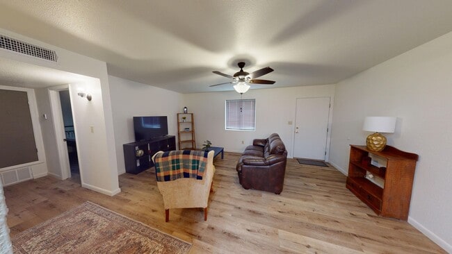 Foto del edificio - Newly remodeled, fully furnished, 2 bedroo...