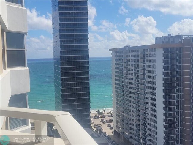 Foto del edificio - 1985 S Ocean Dr