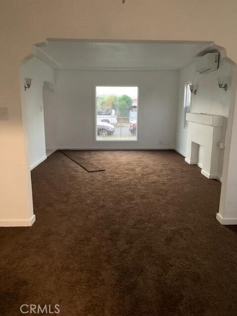 Foto del edificio - 8208 Naomi Ave