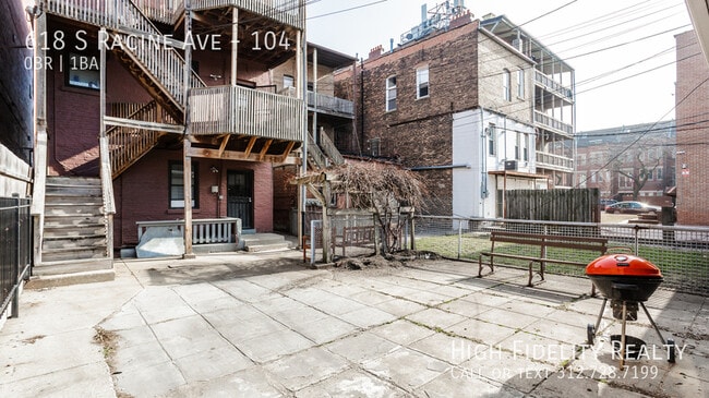 Building Photo - 618 S Racine Ave