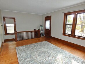 Building Photo - 135 Park St