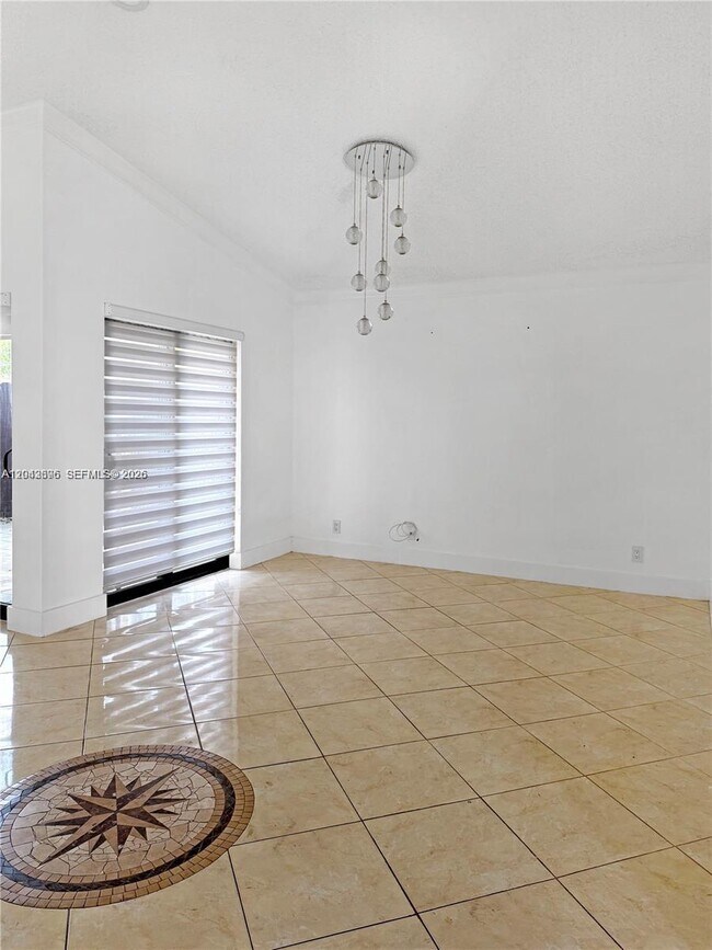 Foto del edificio - 6012 NW 172nd Terrace