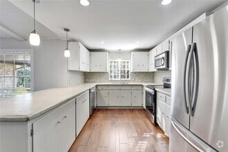 Building Photo - 10903 Mellow Ln