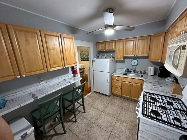 Foto del edificio - 509 E 7th St