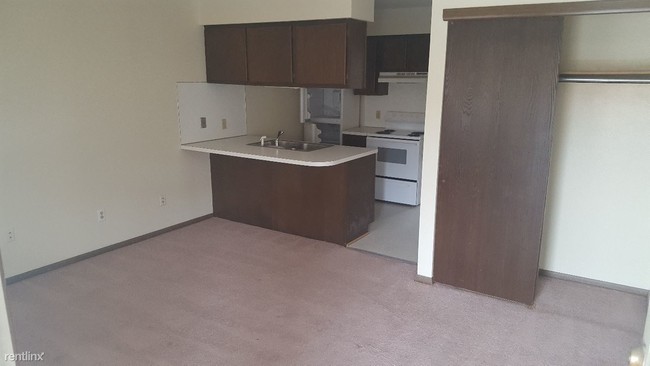 Foto del edificio - 1 br, 1 bath Apartment - Eastgate Apartments