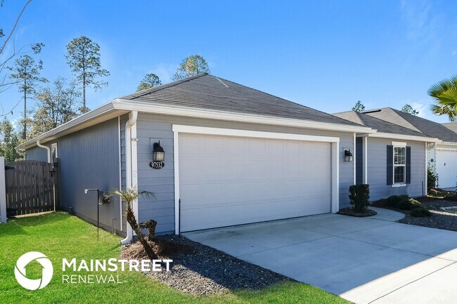 Building Photo - 97532 Albatross Dr