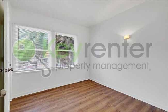 Foto del edificio - 3102 1st Ave