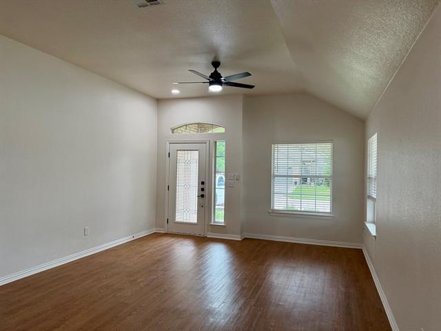 Building Photo - 1001 Roberts Bend Ct