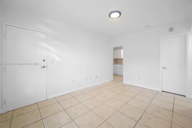 Building Photo - 577 NE 82nd St