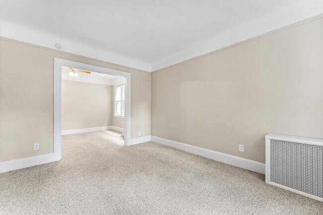 Foto del edificio - 852 Beaconsfield Ave