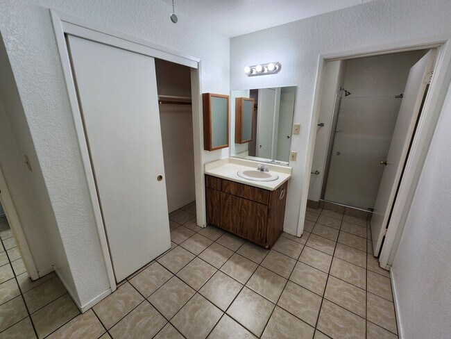Foto del edificio - 1 bedroom  1 bathroom apartment
