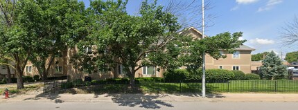 Building Photo - 4318 Belleview Ave