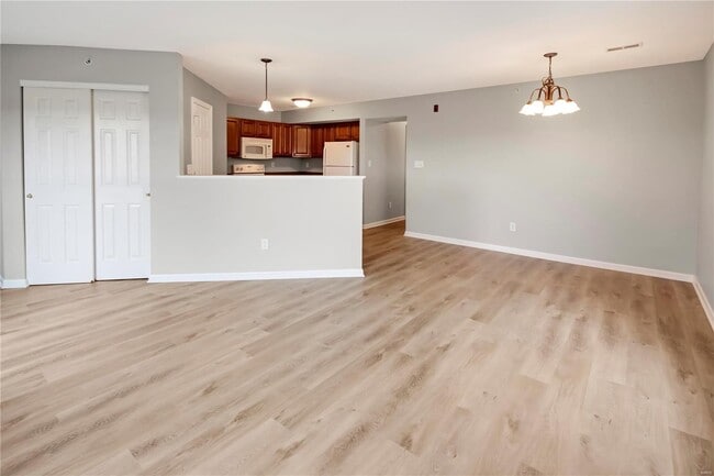 Building Photo - 135 Stonewall Creek Dr