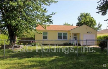Building Photo - 6648 E Newton Pl