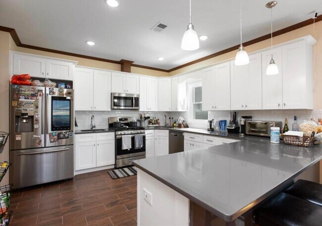 Foto del edificio - 86 Oak St