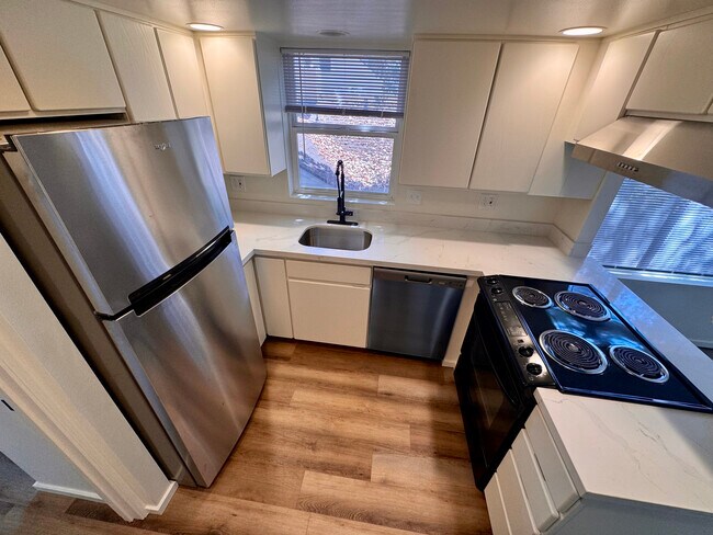 Foto del edificio - 7316 47th Ave SW