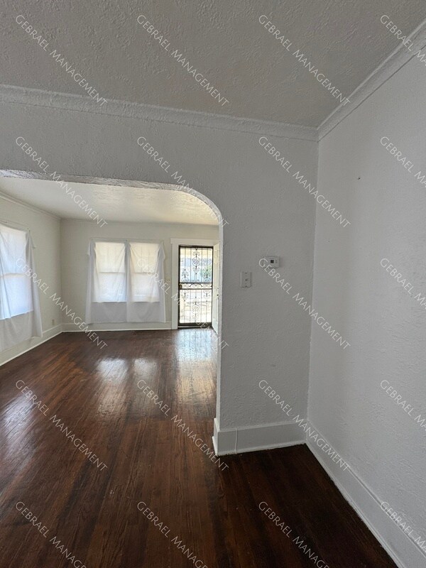 Building Photo - 2626 Mackin Rd