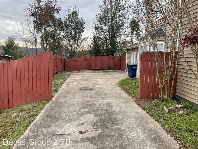 Building Photo - 4 br, 2 bath House - 180 Park Place Ln