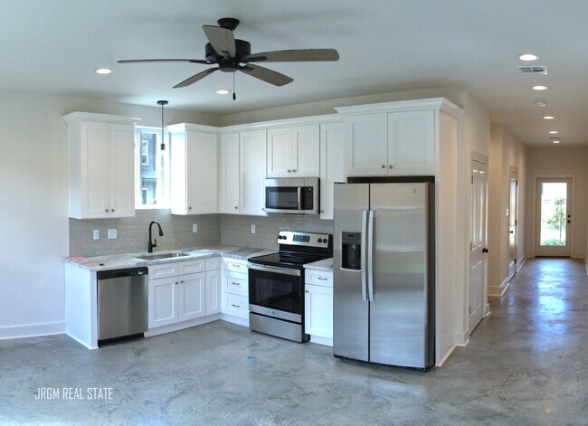Building Photo - 513 Highland Park Ln