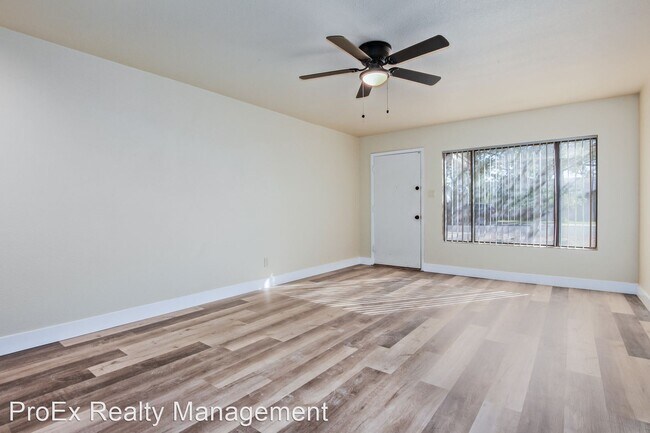 Building Photo - 4 br, 2 bath House - 932 E Concorda Dr