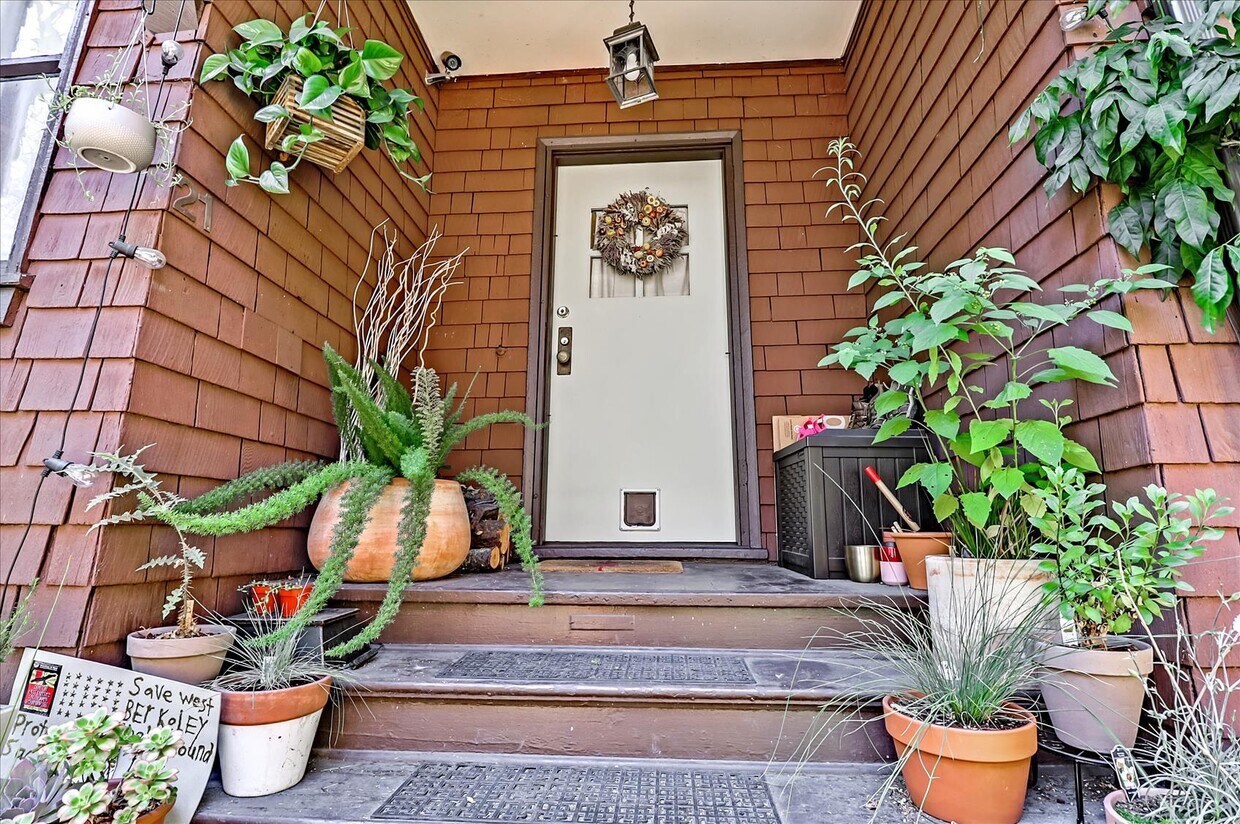 Foto principal - 21 Westall Ave