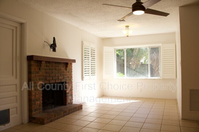 Building Photo - 5948 Mckee Lake Dr N