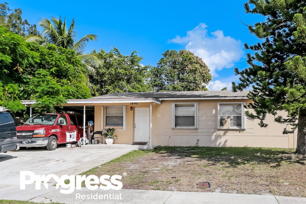 Foto principal - 1490 NW 1st St