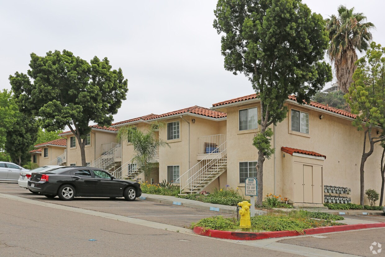 Escondido Park Row Apartments Escondido Park Row Apartments