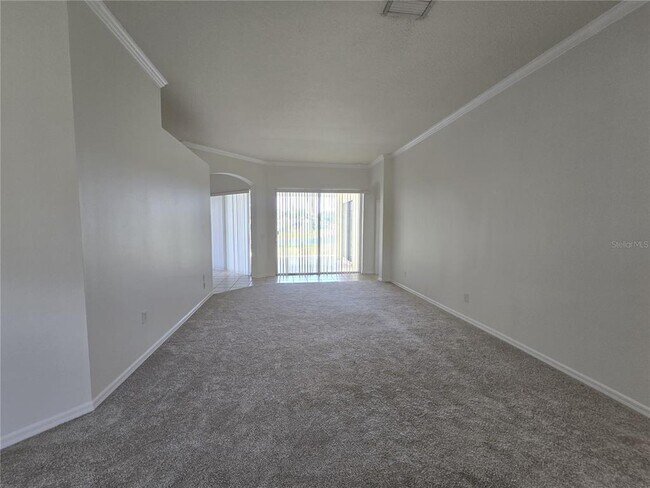 Foto del edificio - 15305 PALOMA PARK Ln